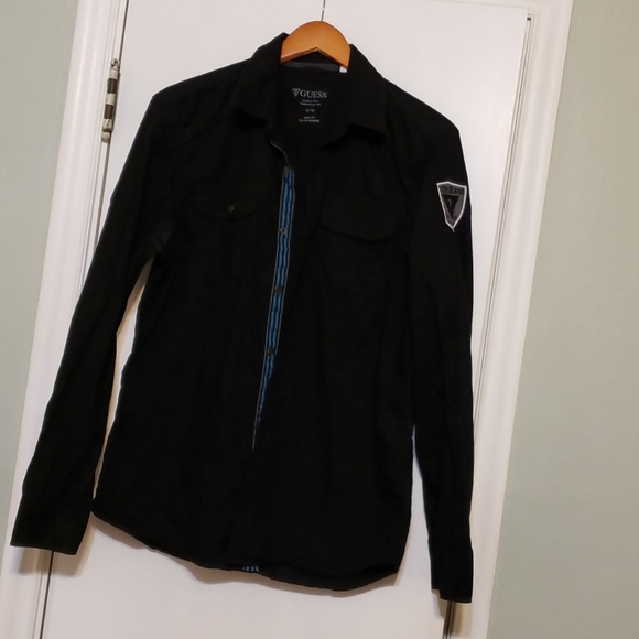 Guess Other - 🔴GUESS button down shirt🔴